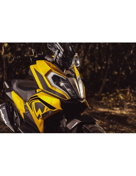 Maxi Scooter Wottan Motor modello Strom-V 125cc