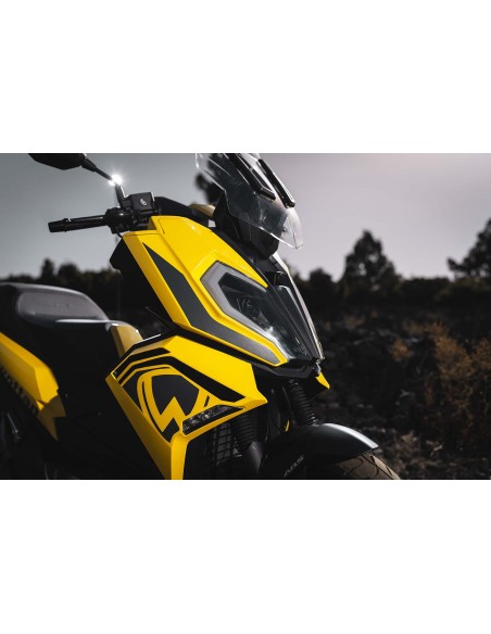 Maxi Scooter Wottan Motor modello Strom-V 125cc