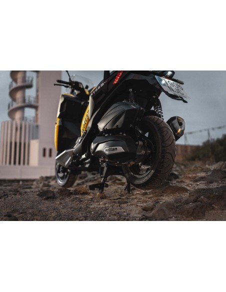 Maxi Scooter Wottan Motor modello Strom-V 125cc